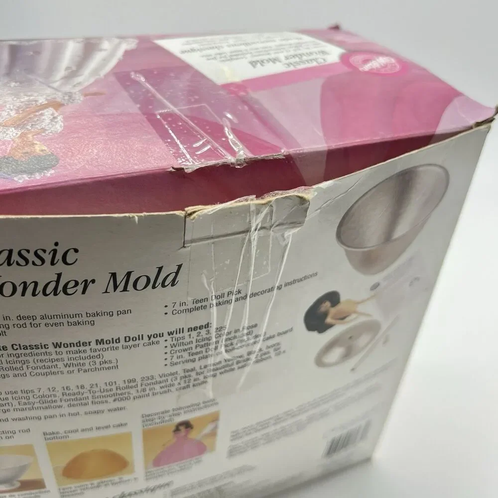 Vtg 2001 Classic Wonder Mold Fashion Doll Cake Kit Wilton With Barbie